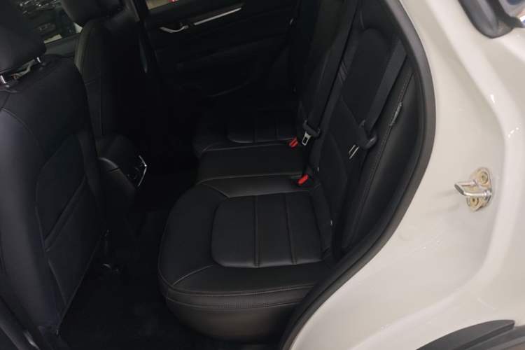 Used Mazda CX-5 2022 2.0L Automatic Two-Wheel Drive Zhiya Version Left Rear Seat