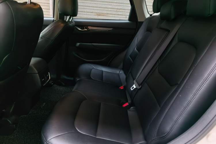 Used Mazda CX-5 2022 2.0L Automatic Two-Wheel Drive Comfort Version Left Rear Seat