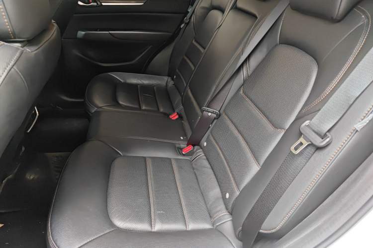 Used Mazda CX-5 2022 2.0L Automatic Two-Wheel Drive Zhiya Version Left Rear Seat