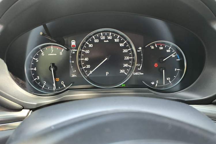 Used Mazda CX-5 2022 2.0L Automatic Two-Wheel Drive Zhiya Version Odometer Close Up