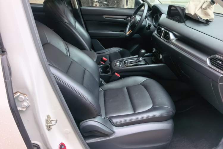 Used Mazda CX-5 2022 2.0L Automatic Two-Wheel Drive Comfort Version Right Front Seat