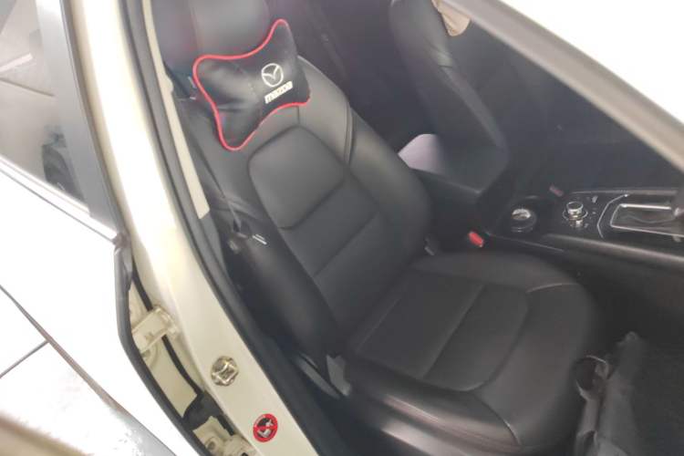 Used Mazda CX-5 2022 2.0L Automatic Two-Wheel Drive Smart Edition Right Front Seat