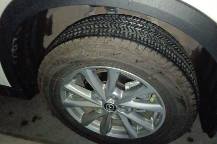 Used Mazda CX-5 2022 2.0L Automatic Two-Wheel Drive Comfort Version Right Front Wheel Hub