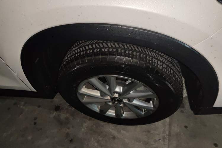 Used Mazda CX-5 2022 2.0L Automatic Two-Wheel Drive Comfort Version Right Front Wheel Hub
