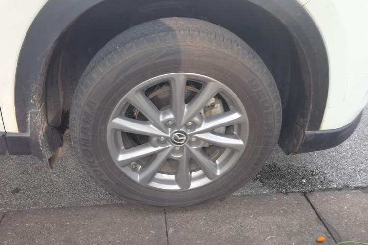 Used Mazda CX-5 2022 2.0L Automatic Two-Wheel Drive Comfort Version Right Front Wheel Hub