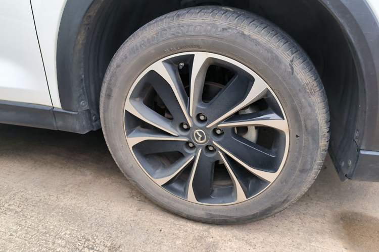 Used Mazda CX-5 2022 2.5L Automatic Two-Wheel Drive Smart Version Right Front Wheel Hub