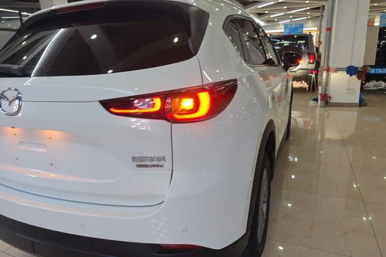 Used Mazda CX-5 2022 2.0L Automatic Two-Wheel Drive Zhiya Version Right Rear Taillight