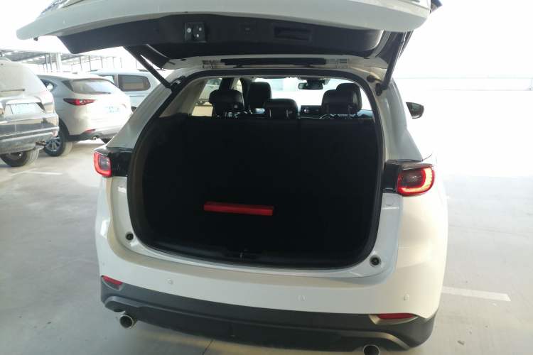 Used Mazda CX-5 2022 2.0L Automatic Two-Wheel Drive Zhiya Version Trunk