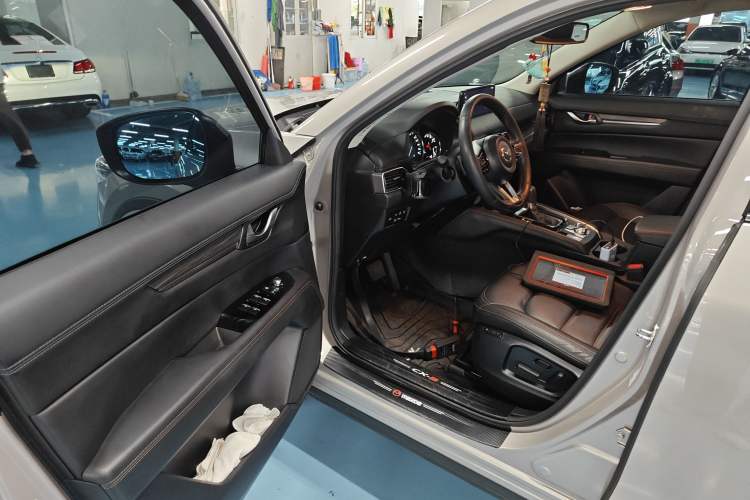 Used Mazda CX-5 2022 2.5L Automatic 4x4 Prestige Edition Driver Seat