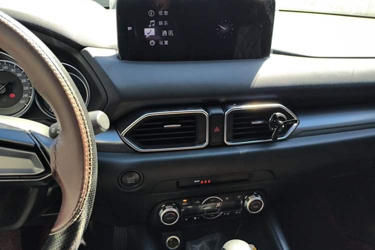 Used Mazda CX-5 2024 2.0L Automatic Two-Wheel Drive Comfort Version Audio And AC Panel