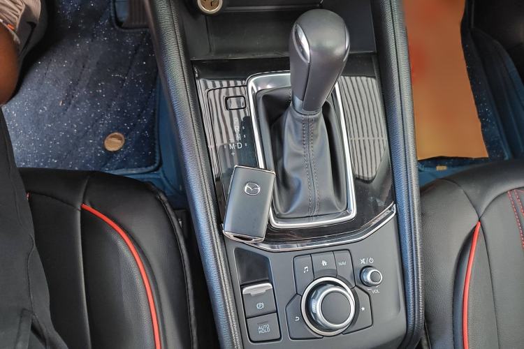 Used Mazda CX-5 2024 2.0L Automatic Two-Wheel Drive ZhiShang Pro Gear Lever