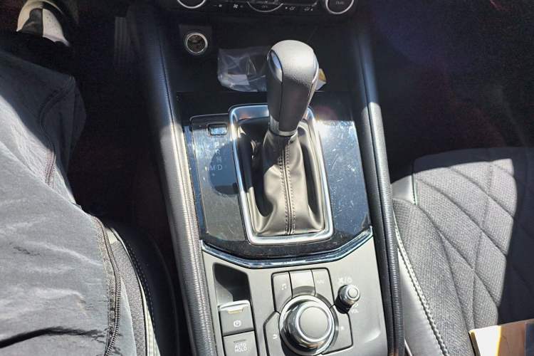 Used Mazda CX-5 2024 2.0L Automatic Two-Wheel Drive Comfort Version Gear Lever