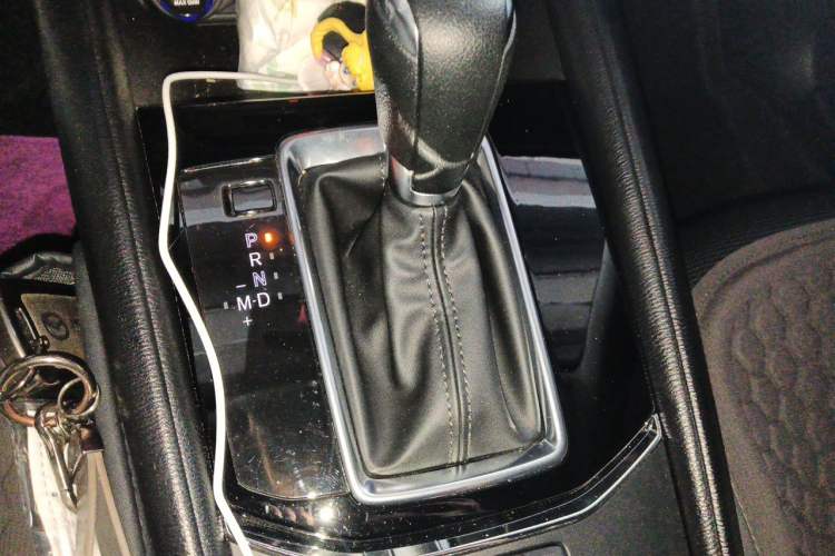 Used Mazda CX-5 2024 2.0L Automatic Two-Wheel Drive Comfort Version Gear Lever