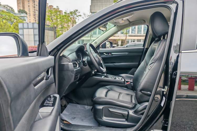 Used Mazda CX-5 2024 2.0L Automatic Two-Wheel Drive Comfort Version Interior 4