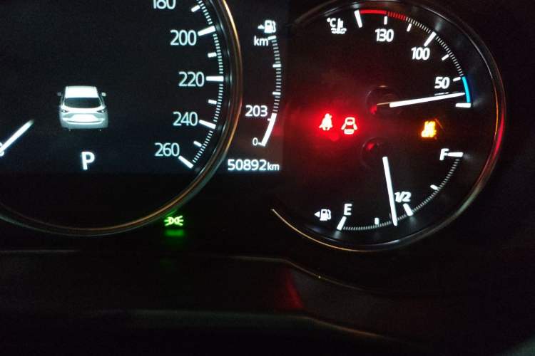 Used Mazda CX-5 2024 2.0L Automatic Two-Wheel Drive Zhiya Pro Odometer Close Up