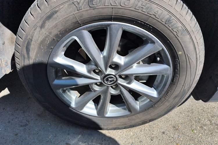 Used Mazda CX-5 2024 2.0L Automatic Two-Wheel Drive Comfort Version Right Front Wheel Hub
