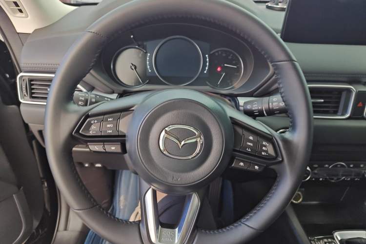Used Mazda CX-5 2024 2.0L Automatic Two-Wheel Drive ZhiShang Pro Steering Wheel