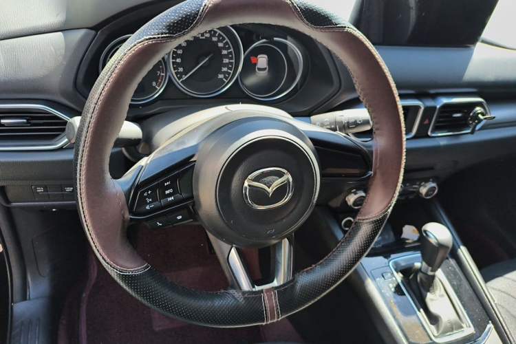 Used Mazda CX-5 2024 2.0L Automatic Two-Wheel Drive Comfort Version Steering Wheel