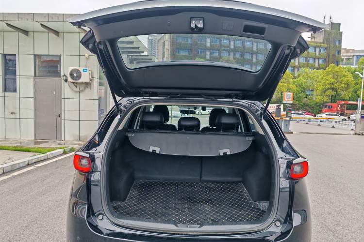 Used Mazda CX-5 2024 2.0L Automatic Two-Wheel Drive Comfort Version Trunk