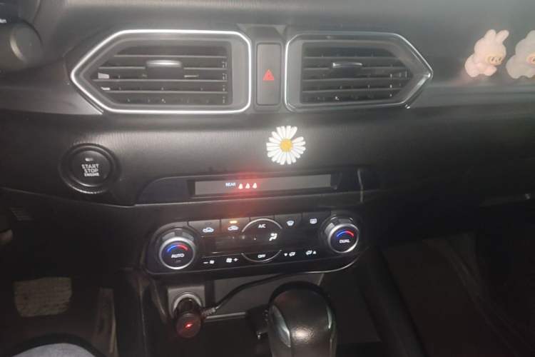 Used Mazda CX-5 2024 2.0L Automatic Two-Wheel Drive Comfort Version Audio And AC Panel