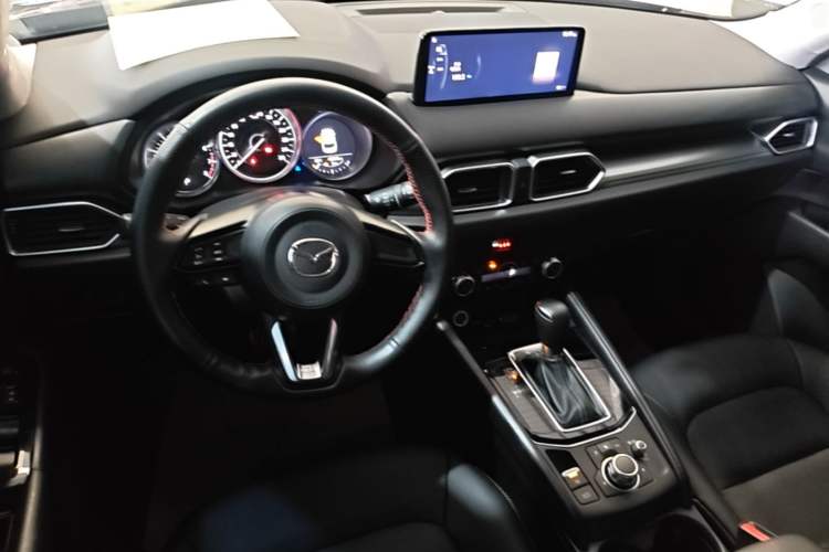 Used Mazda CX-5 2024 2.0L Automatic Two-Wheel Drive Comfort Version Center Console