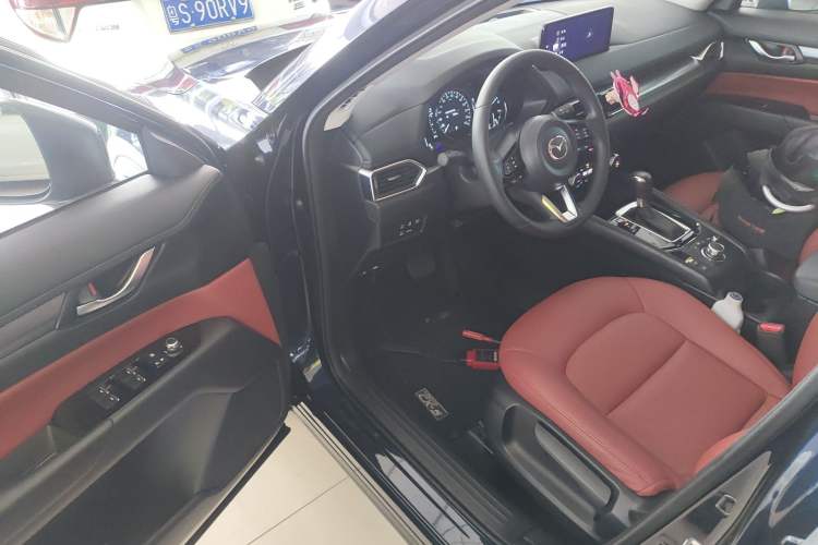Used Mazda CX-5 2024 2.0L Automatic Two-Wheel Drive ZhiShang Pro Driver Seat