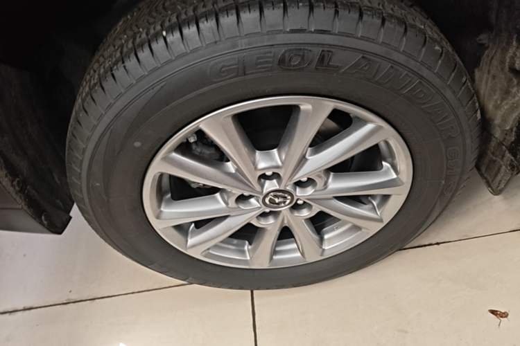 Used Mazda CX-5 2024 2.0L Automatic Two-Wheel Drive Comfort Version Exterior 5
