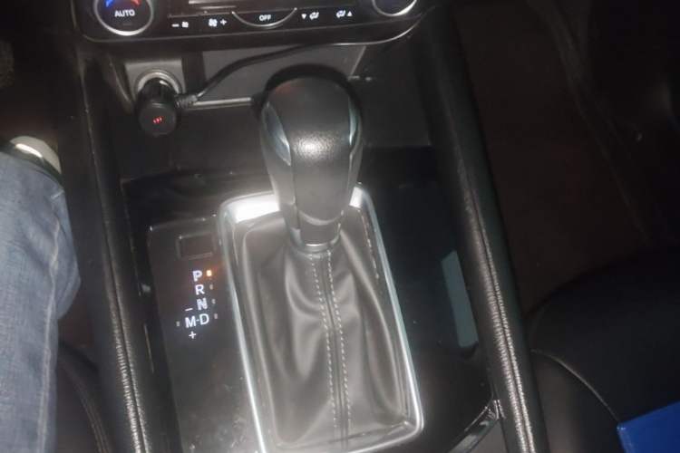Used Mazda CX-5 2024 2.0L Automatic Two-Wheel Drive Comfort Version Gear Lever