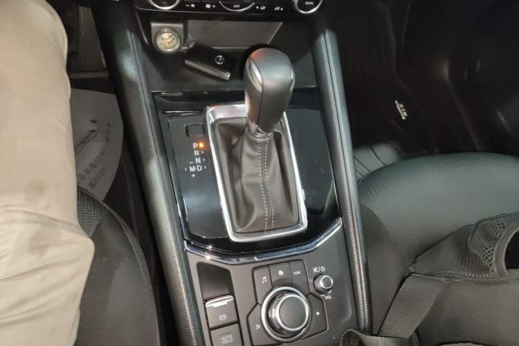 Used Mazda CX-5 2024 2.0L Automatic Two-Wheel Drive Comfort Version Gear Lever