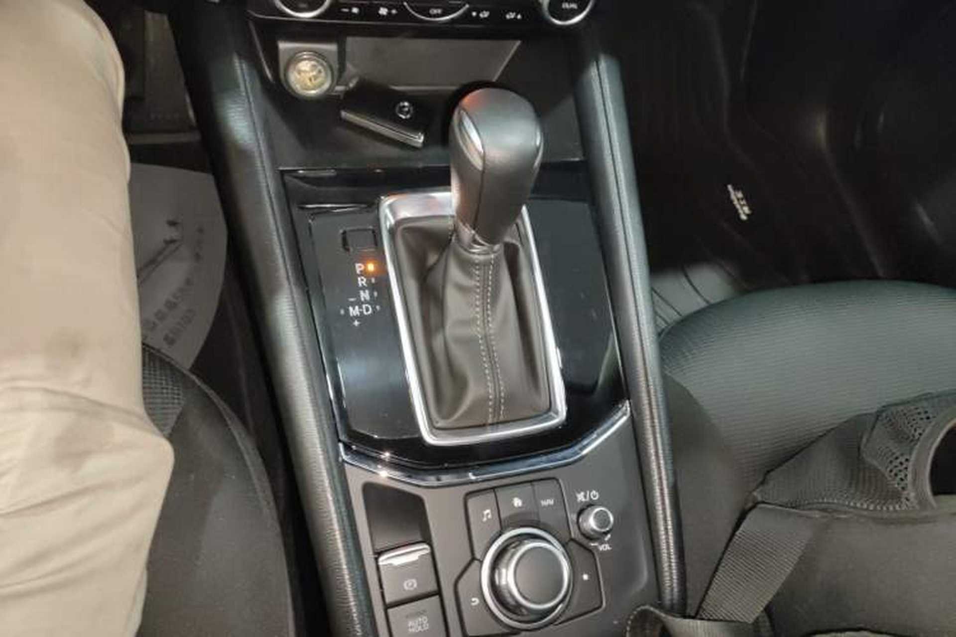 Used Mazda CX-5 2024 2.0L Automatic Two-Wheel Drive Comfort Version Gear Lever