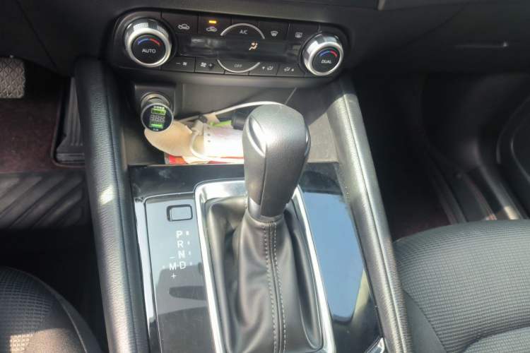 Used Mazda CX-5 2024 2.0L Automatic Two-Wheel Drive Comfort Version Gear Lever
