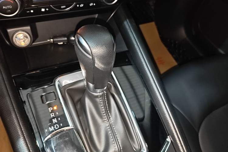 Used Mazda CX-5 2024 2.0L Automatic Two-Wheel Drive Comfort Version Gear Lever