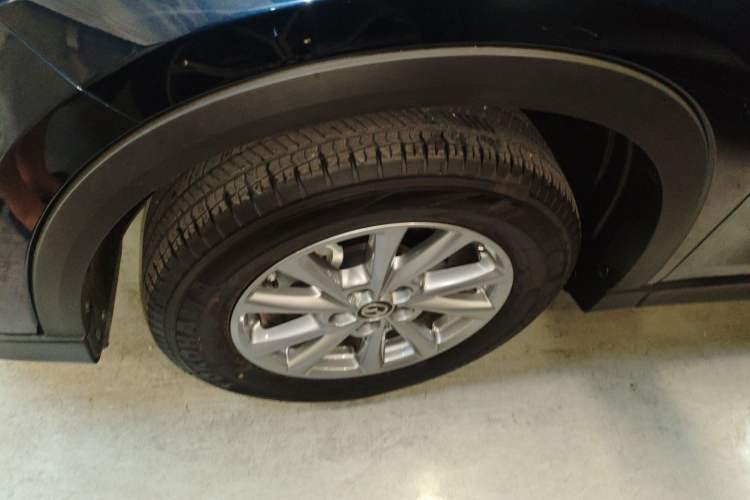 Used Mazda CX-5 2024 2.0L Automatic Two-Wheel Drive Comfort Version Left Front Wheel Hub