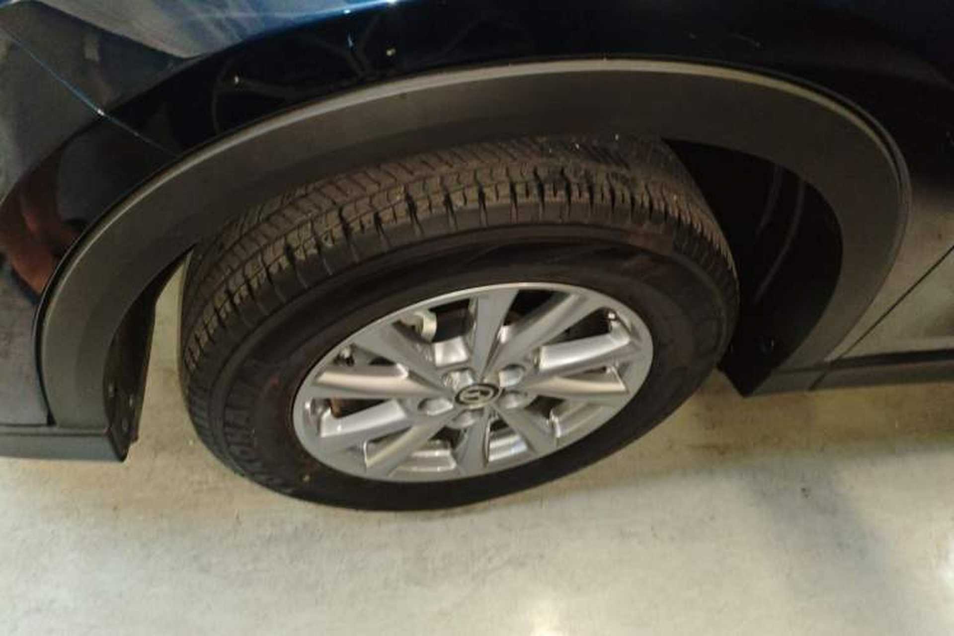 Used Mazda CX-5 2024 2.0L Automatic Two-Wheel Drive Comfort Version Left Front Wheel Hub