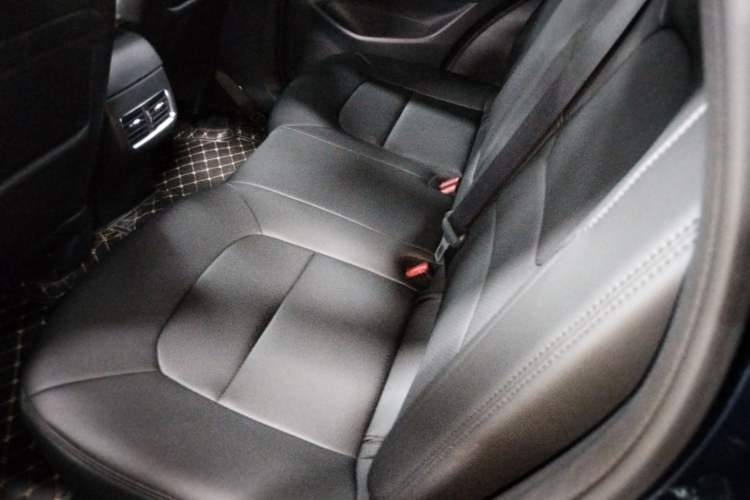 Used Mazda CX-5 2024 2.0L Automatic Two-Wheel Drive Comfort Version Left Rear Seat