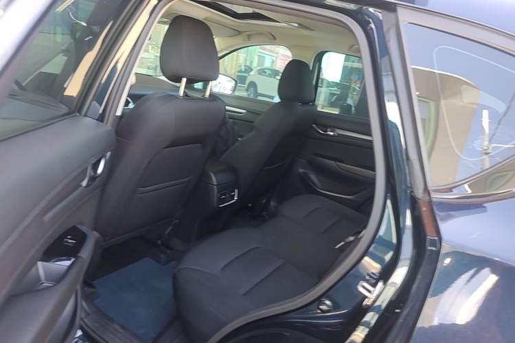 Used Mazda CX-5 2024 2.0L Automatic Two-Wheel Drive ZhiShang Version Left Rear Seat
