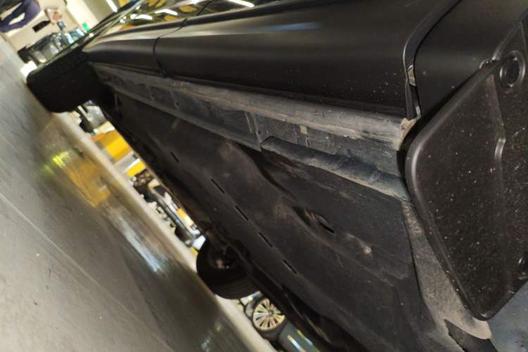 Used Mazda CX-5 2024 2.0L Automatic Two-Wheel Drive Comfort Version Left Side Sill