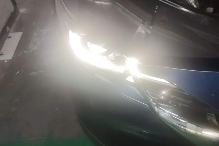 Used Mazda CX-5 2024 2.0L Automatic Two-Wheel Drive Comfort Version Right Front Headlight