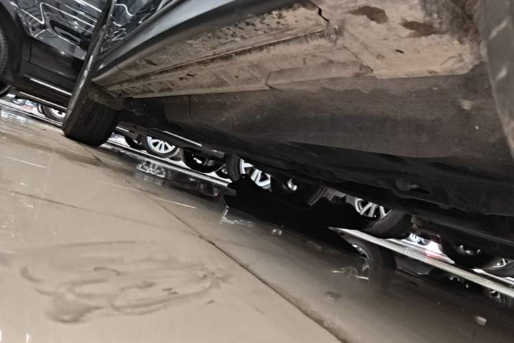 Used Mazda CX-5 2024 2.0L Automatic Two-Wheel Drive Comfort Version Right Side Sill