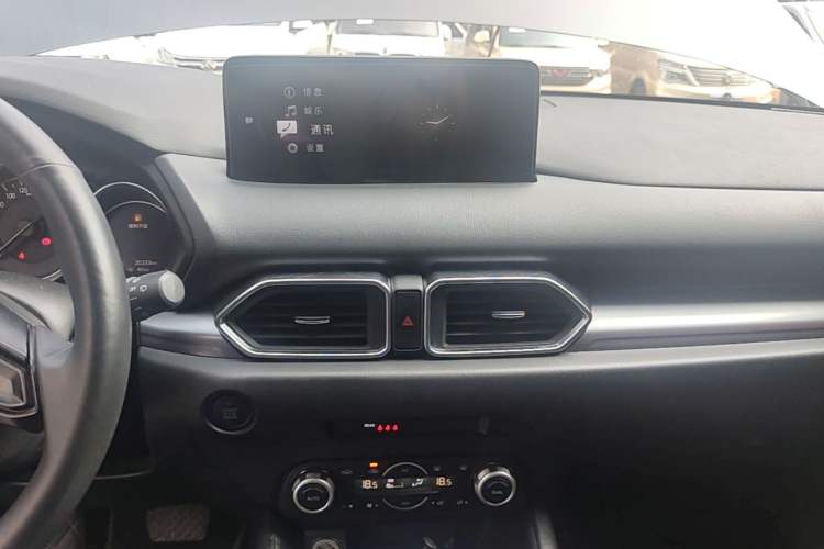 Used Mazda CX-5 2024 2.0L Automatic Two-Wheel Drive Comfort Version Audio And AC Panel
