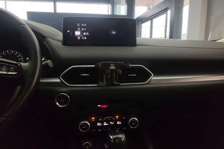 Used Mazda CX-5 2024 2.0L Automatic Two-Wheel Drive ZhiShang Version Audio And AC Panel