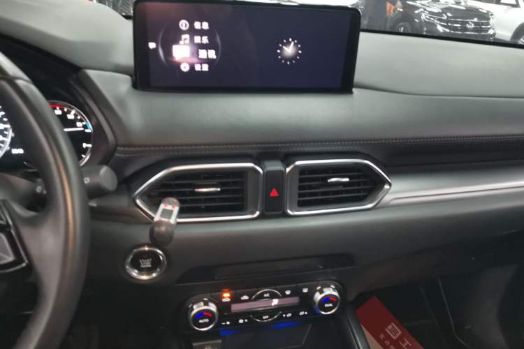 Used Mazda CX-5 2024 2.0L Automatic Two-Wheel Drive ZhiShang Version Audio And AC Panel