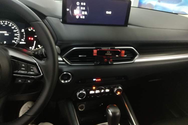Used Mazda CX-5 2024 2.5L Automatic Two-Wheel Drive ZhiZun Version Audio And AC Panel