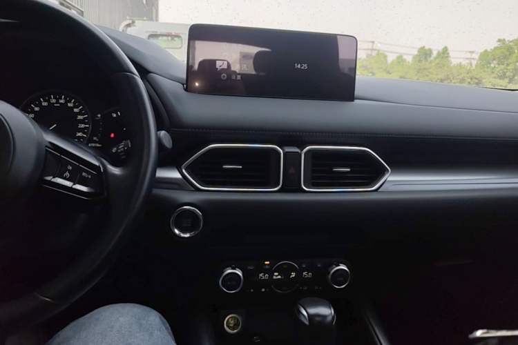 Used Mazda CX-5 2024 2.0L Automatic Two-Wheel Drive ZhiShang Version Audio And AC Panel