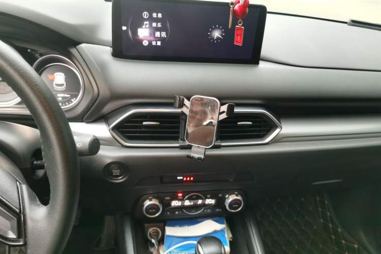 Used Mazda CX-5 2024 2.0L Automatic Two-Wheel Drive Comfort Version Audio And AC Panel