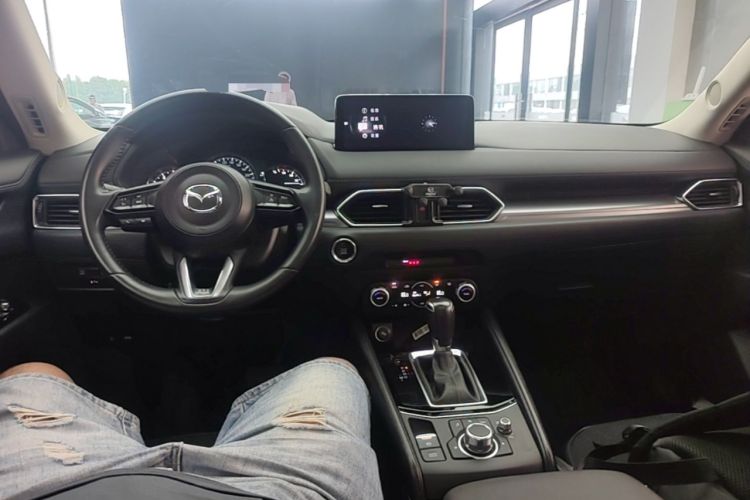 Used Mazda CX-5 2024 2.0L Automatic Two-Wheel Drive ZhiShang Version Center Console
