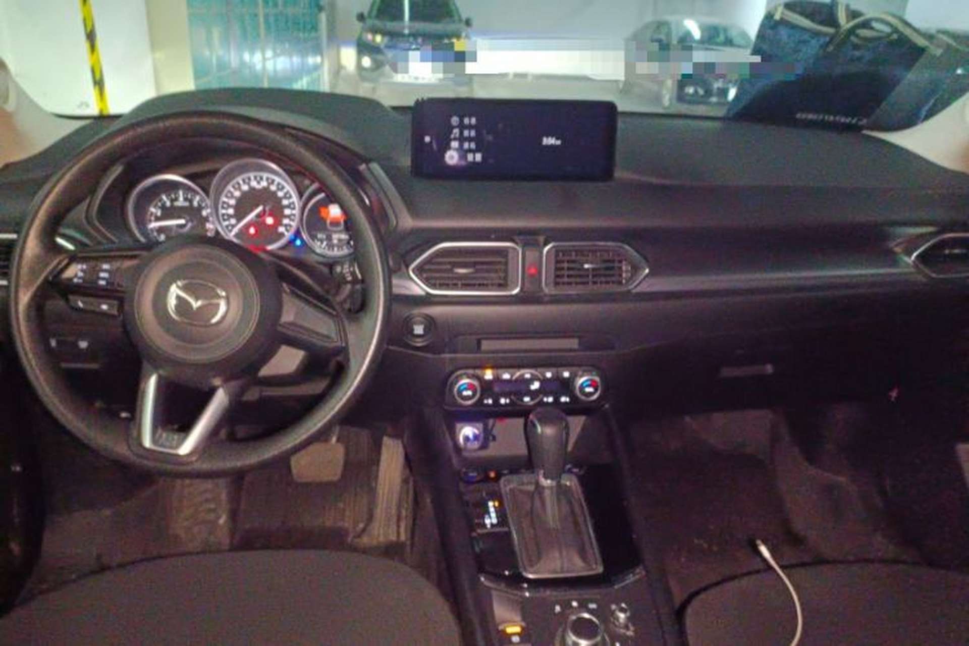 Used Mazda CX-5 2024 2.0L Automatic Two-Wheel Drive Comfort Version Center Console