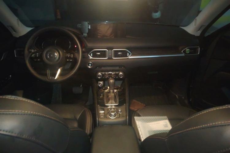 Used Mazda CX-5 2024 2.0L Automatic Two-Wheel Drive Zhiya Pro Center Console
