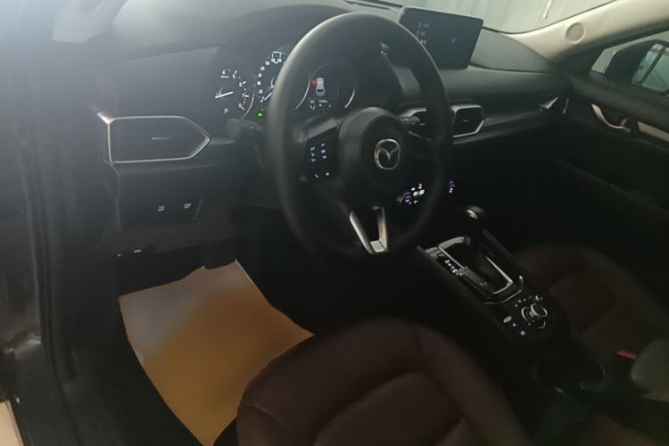 Used Mazda CX-5 2024 2.0L Automatic Two-Wheel Drive Comfort Version Center Console