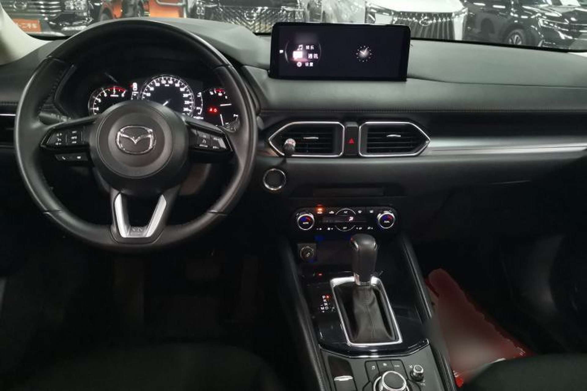 Used Mazda CX-5 2024 2.0L Automatic Two-Wheel Drive ZhiShang Version Center Console